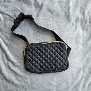 Small belt bag